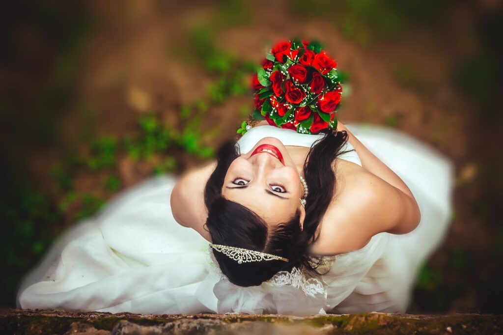 LINE占いで結婚時期を占う際の占い相談のポイントは？