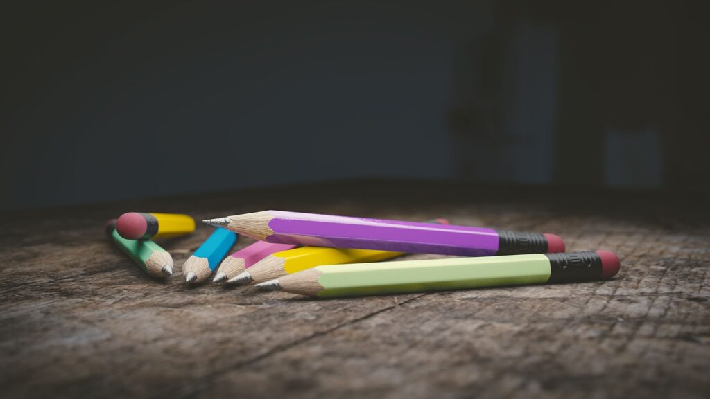 学校での悩みを相談するためのLINE活用法は？
