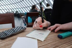 就職活動の悩みをLINE相談で解消する方法は？