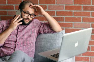 仕事のストレスを誰に相談すればいいのか？