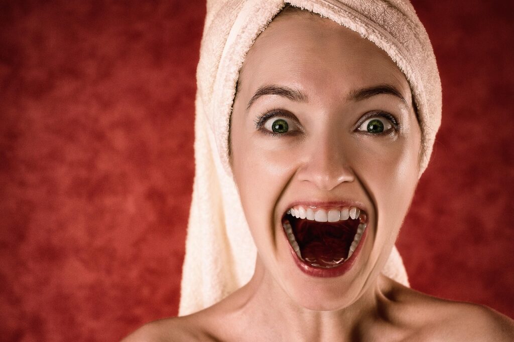 女性が誰かに話したい悩みや相談はどこで解決できる？