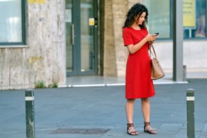 女性の電話相談はどのような人に向いてる？